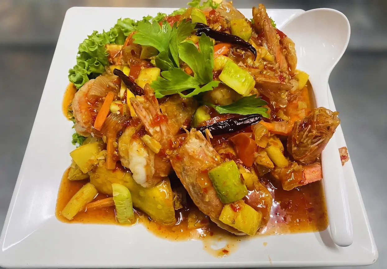 กุ้งทอดราดซอสมะขาม