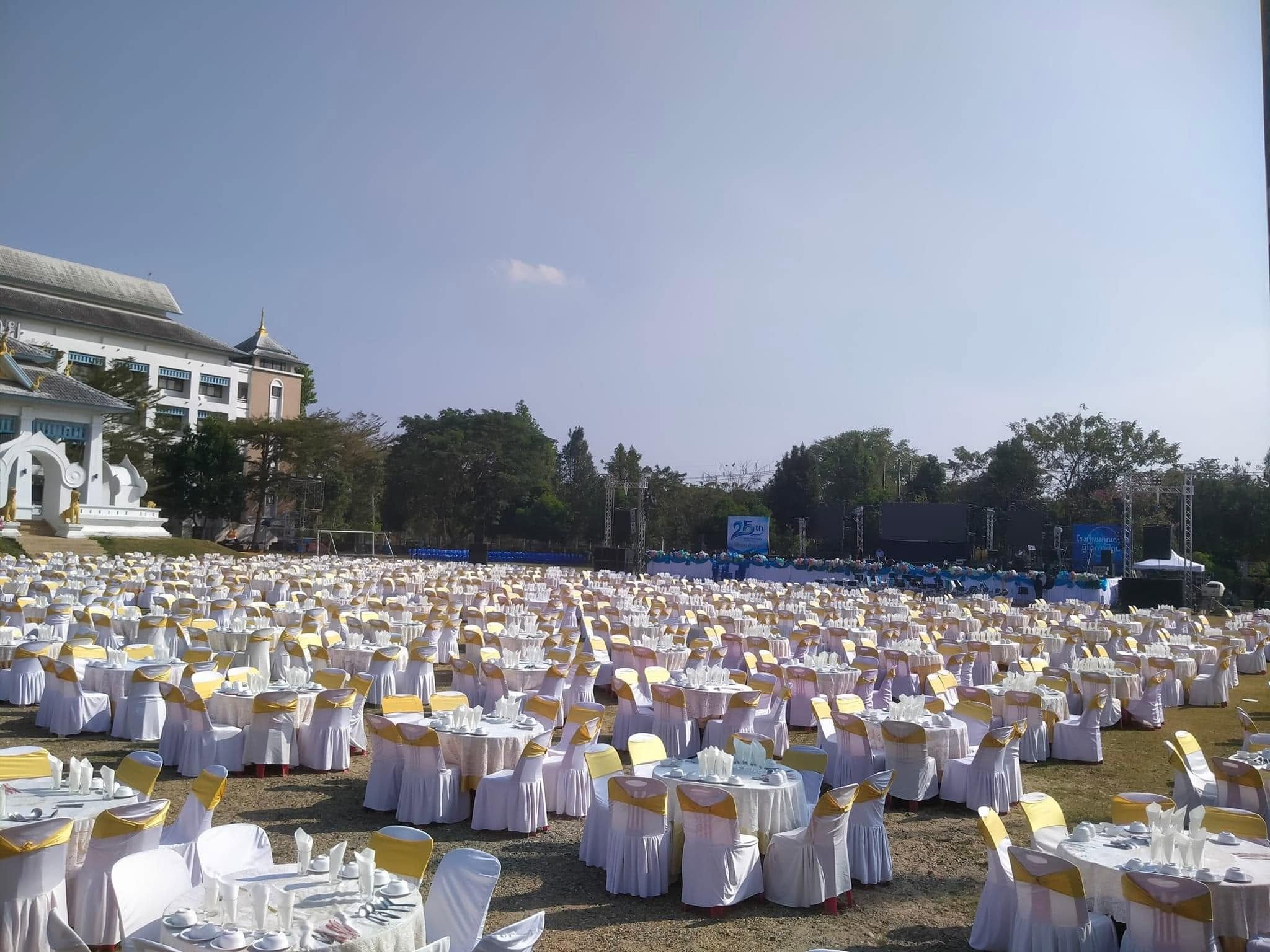 บรรยากาศการจัดเลี้ยงโต๊ะจีน 12