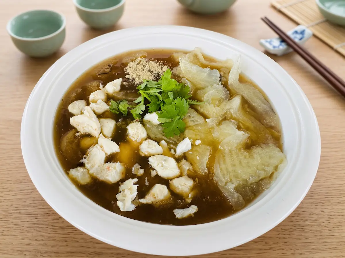 หูฉลามน้ำแดงเนื้อปู
